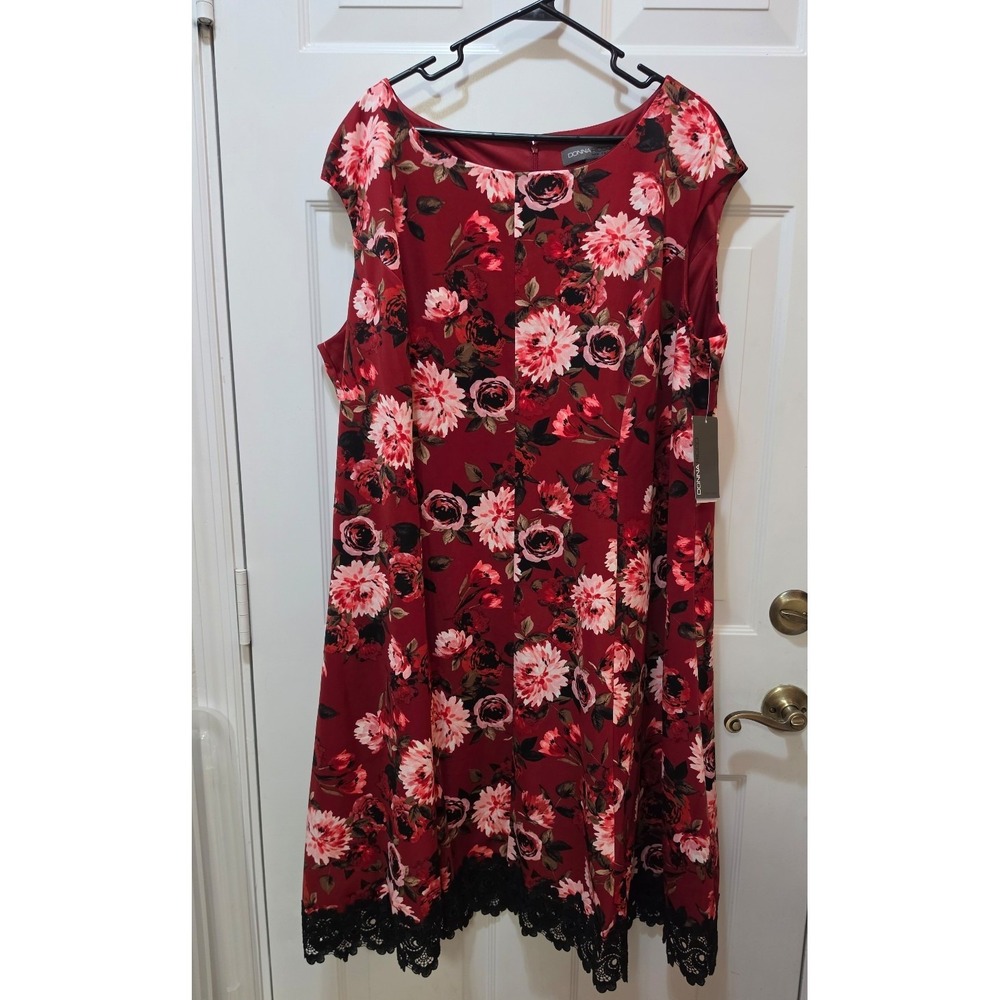 Donna Ricco Burgundy Floral Lace-Hem Dress Red Multi 24W DR50774W